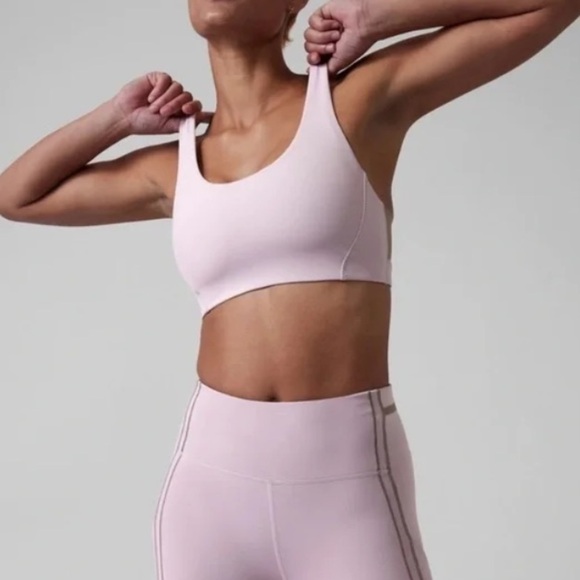 Athleta Ultimate Ignite Three Piece Set - Picture 5 of 10